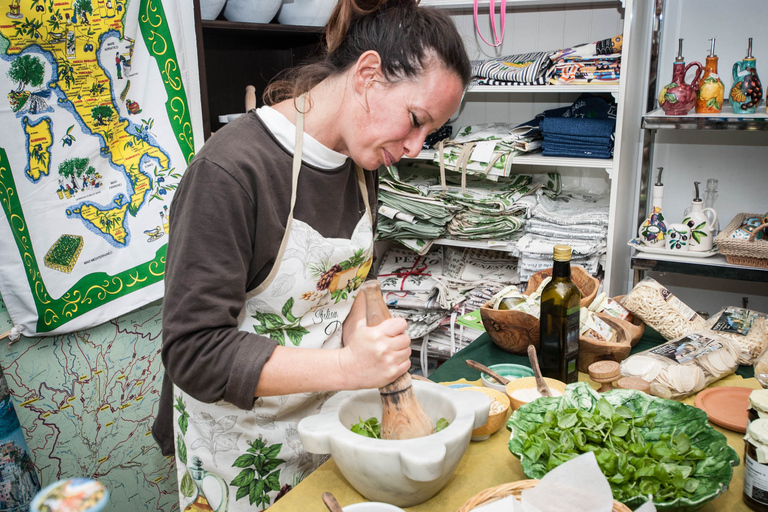 Levanto: Pesto-Making Class
