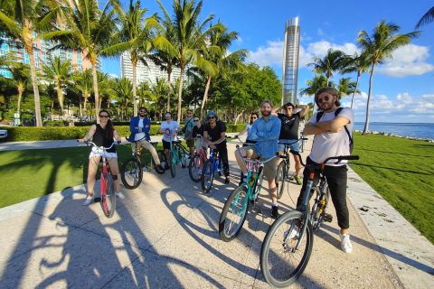 Майами: архитектурный и культурный велосипедный тур по Южному пляжу