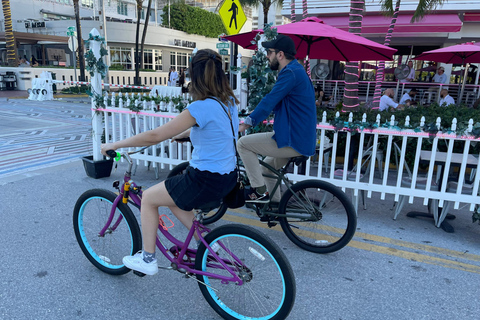 Miami: Passeio de bicicleta cultural e arquitetônico por South BeachPasseio Compartilhado