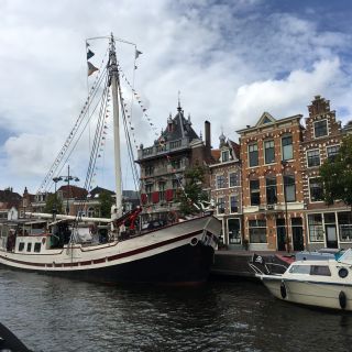 Haarlem City, Canal Cruise & Windmill Visit - Day Tour