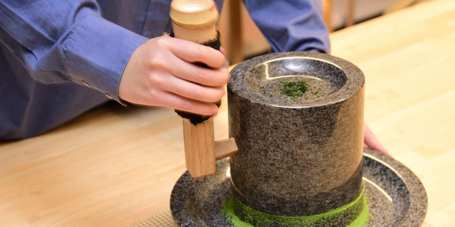 Kyoto: Tea Museum Tickets and Matcha Grinding Experience