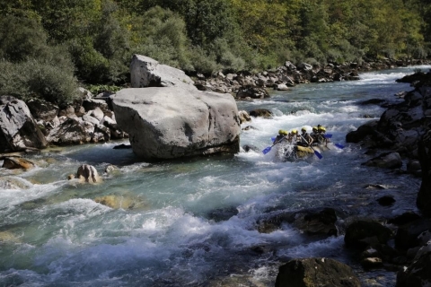 Montenegro: rafting en aguas dulces del río TaraRápidos del río Tara: actividad de rafting desde Tivat