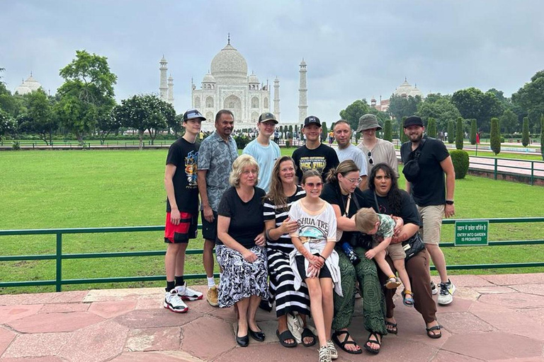 Agra: Half Day Taj Mahal Sunrise Tour Tour With Car and Guide Only