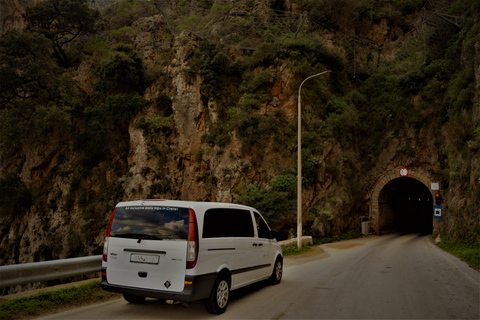 De Chania: Excursão compartilhada a Elafonisi e Falasarna com lanchesDe Chania: Excursão compartilhada de 1 dia de Elafonisi-Falasarna