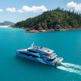 Airlie Beach: Full-Day Whitehaven Beach & Islands Boat Tour