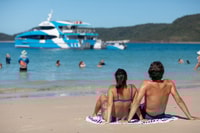 Airlie Beach, Whitehaven Beach Big Island Day Tour - Housity