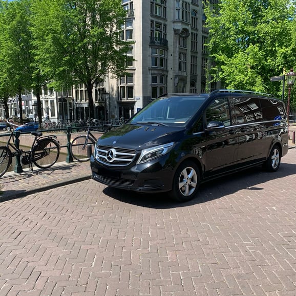 Rotterdam : Transfert privé vers/depuis l&#039;aéroport de Schiphol.