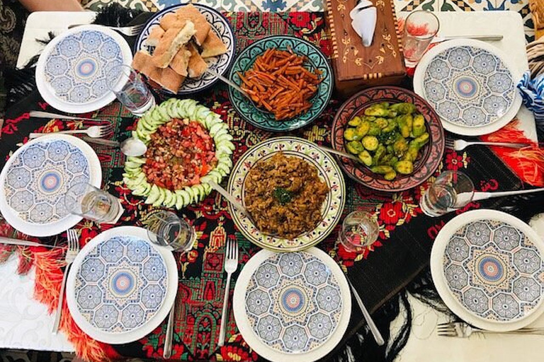 Marrakech: cours de cuisine marocaine traditionnelle et visite du marchéCours de cuisine privé