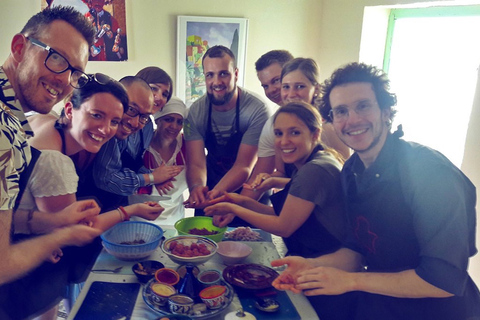 Marrakech: cours de cuisine marocaine traditionnelle et visite du marchéCours de cuisine privé