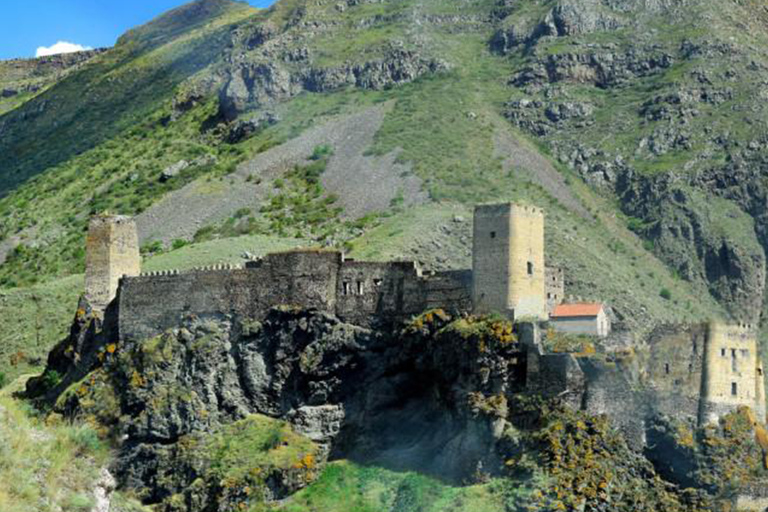 Vardzia and Beyond: Full-Day Historical Tour from Kutaisi