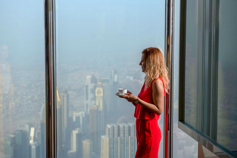 Dubai: ticket The Lounge in Burj Khalifa met lichte maaltijd