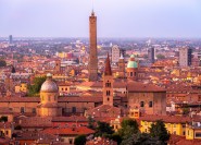 Mailand: Privater Tagesausflug nach Bologna mit Sightseeing Tour