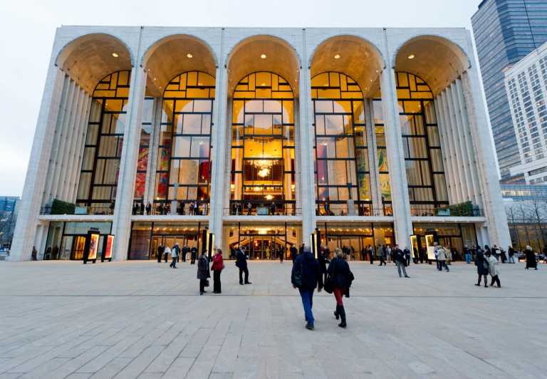 Нью-Йорк: билеты в Метрополитен-опера