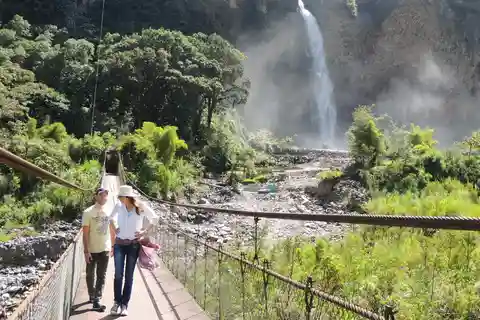 From Quito: Baños and Upper Amazon Day Trip