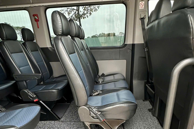 Da Nang / Hoi An: Private One-Way Transfer via Top Sights Da Nang Airport ↔ Hoi An: One-Way Private Transfer
