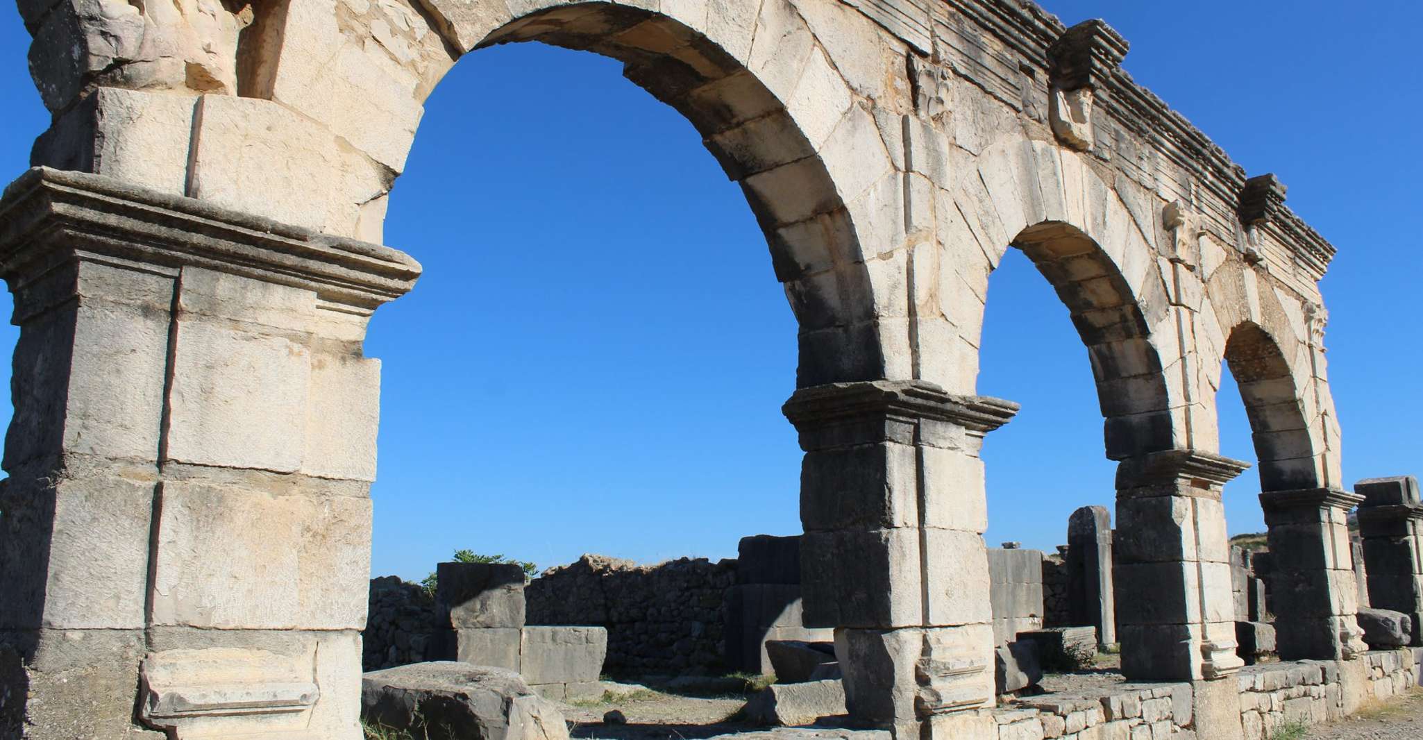 From Fez, Volubilis Moulay Idriss and Meknes Day Trip - Housity