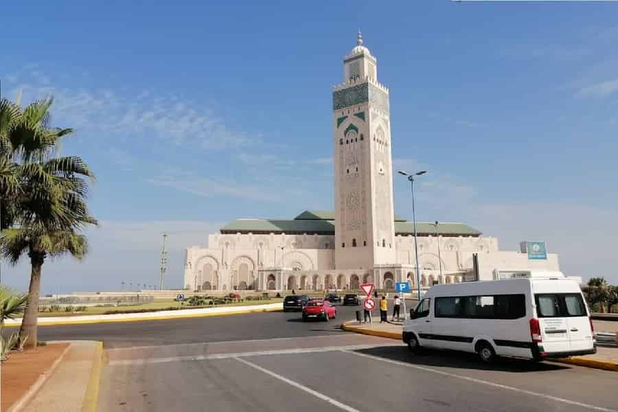 Von Fez: Privater 1-Weg-Transfer nach Casablanca. Foto: GetYourGuide