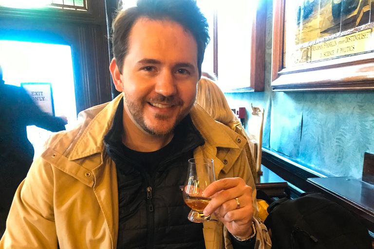 Edinburgh: Scottish Whisky Experience with a Local