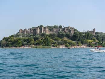 From Lazise: Boat Cruise to Sirmione