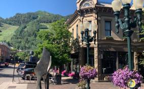 Aspen: City Highlights Walking Tour