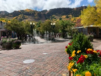 Aspen, City Highlights Tour a pie - Hizvo