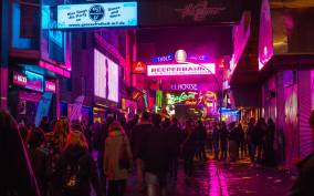 Hamburg: Reeperbahn 2.5-Hour Guided Tour (Adults Only)