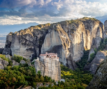 Thessaloniki: Full-Day Meteora Monasteries Tour