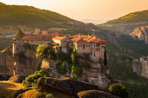 Meteora: Monasteries Tour, Lunch, and Athens Transfer Option Meteora Tour with Lunch and Roundtrip Athens Transportation
