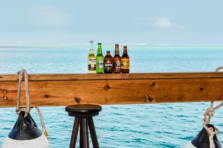 Fidschi: Cloud 9 Floating Bar und Pizzeria TagesausflugTagesausflug mit $60 Bar Tab
