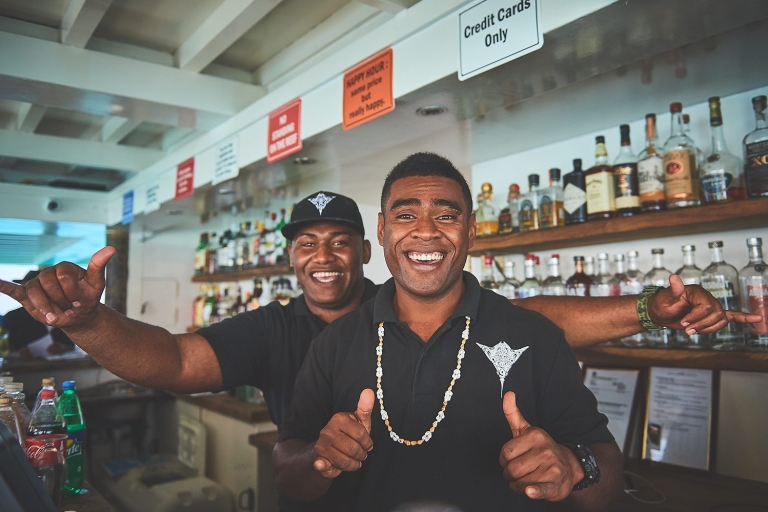 Fiji: dagtrip met drijvende bar en pizzeria Cloud 9Dagtocht met $60 Bar Tab