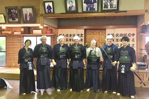 Osaka: experiência em oficina de kendo