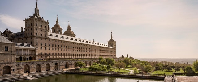 Visit Royal Site of San Lorenzo de El Escorial Entrance Ticket in Becerril de la Sierra