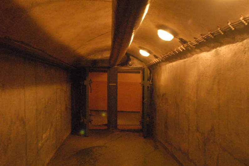 Prague: Communism History and Nuclear Bunker Guided Tour