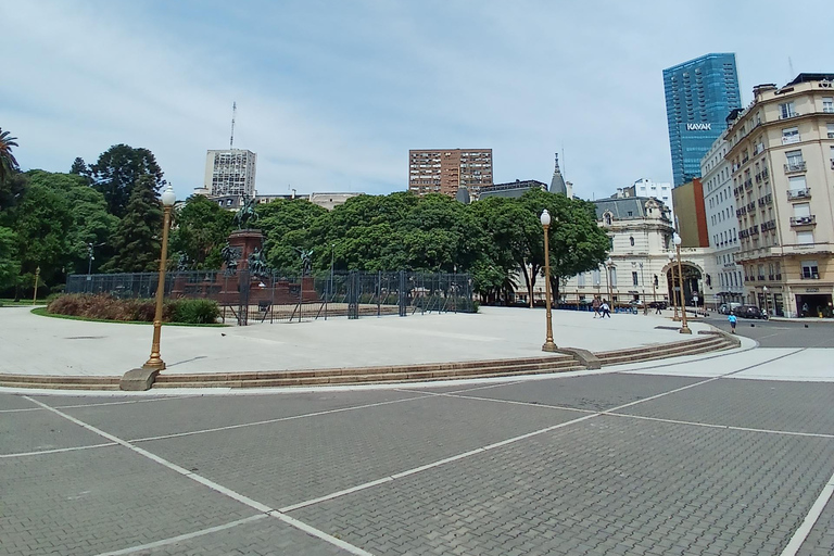 Retiro, spacer po belle epoque Buenos Aires. Sztuka i historiaRetiro, a walk through the belle epoque of Buenos Aires. Art and History
