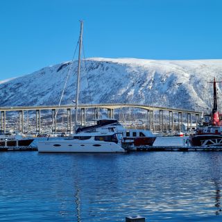 Tromsø: Arctic Fjord & Fishing Tour by Luxury Catamaran