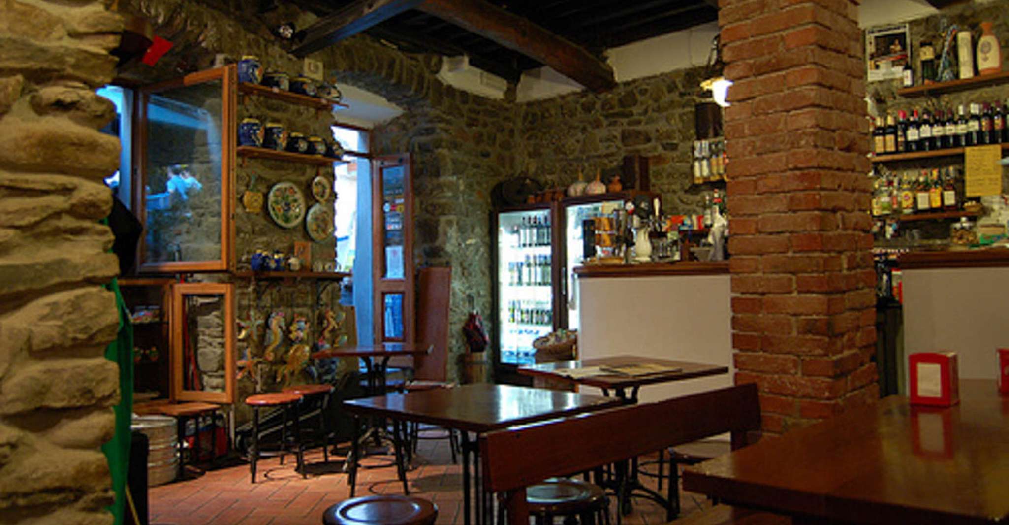 Manarola, Cinque Terre Wine Tasting SuiteTrails