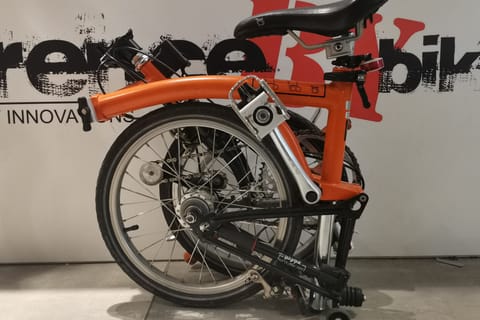 Florence: Brompton Folding Bike Rental - Explore Your Way