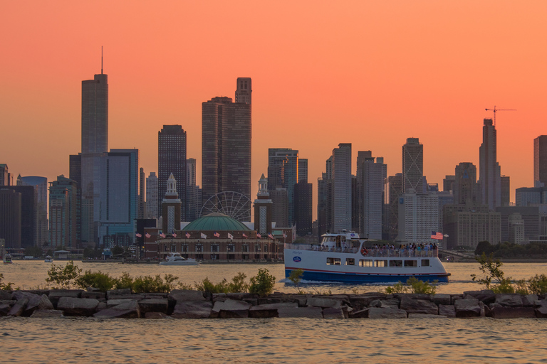 Chicago: Lake Michigan Skyline Cruise Lake Michigan Skyline Cruise in English