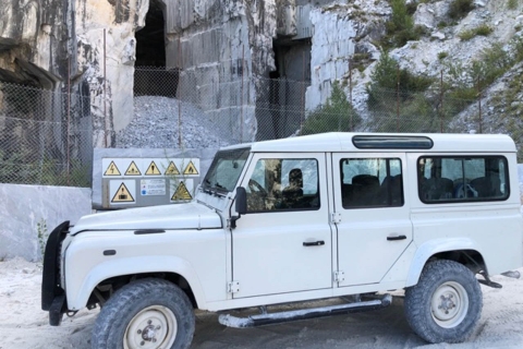 Desde Carrara: recorrido en jeep por las canteras de mármol con degustación de Lardo