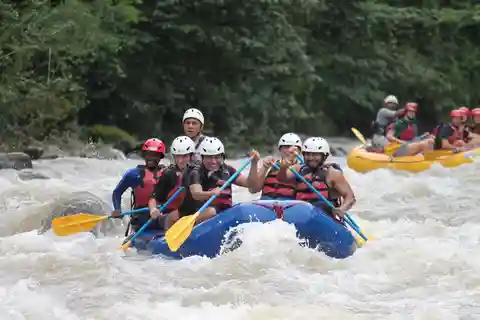 La Fortuna : Costa Rica Rafting classe II-III_Pure Adrenaline