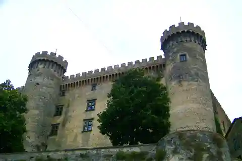 Bracciano: visite guidée à pied avec visite du château d'Odescalchi