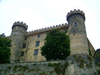 Bracciano: Visita Guidata a Piedi con Visita al Castello Odescalchi