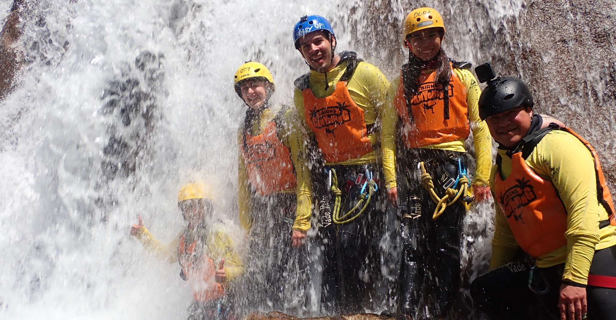 Cairns, Cascate Esperienza nella foresta pluviale - Hizvo