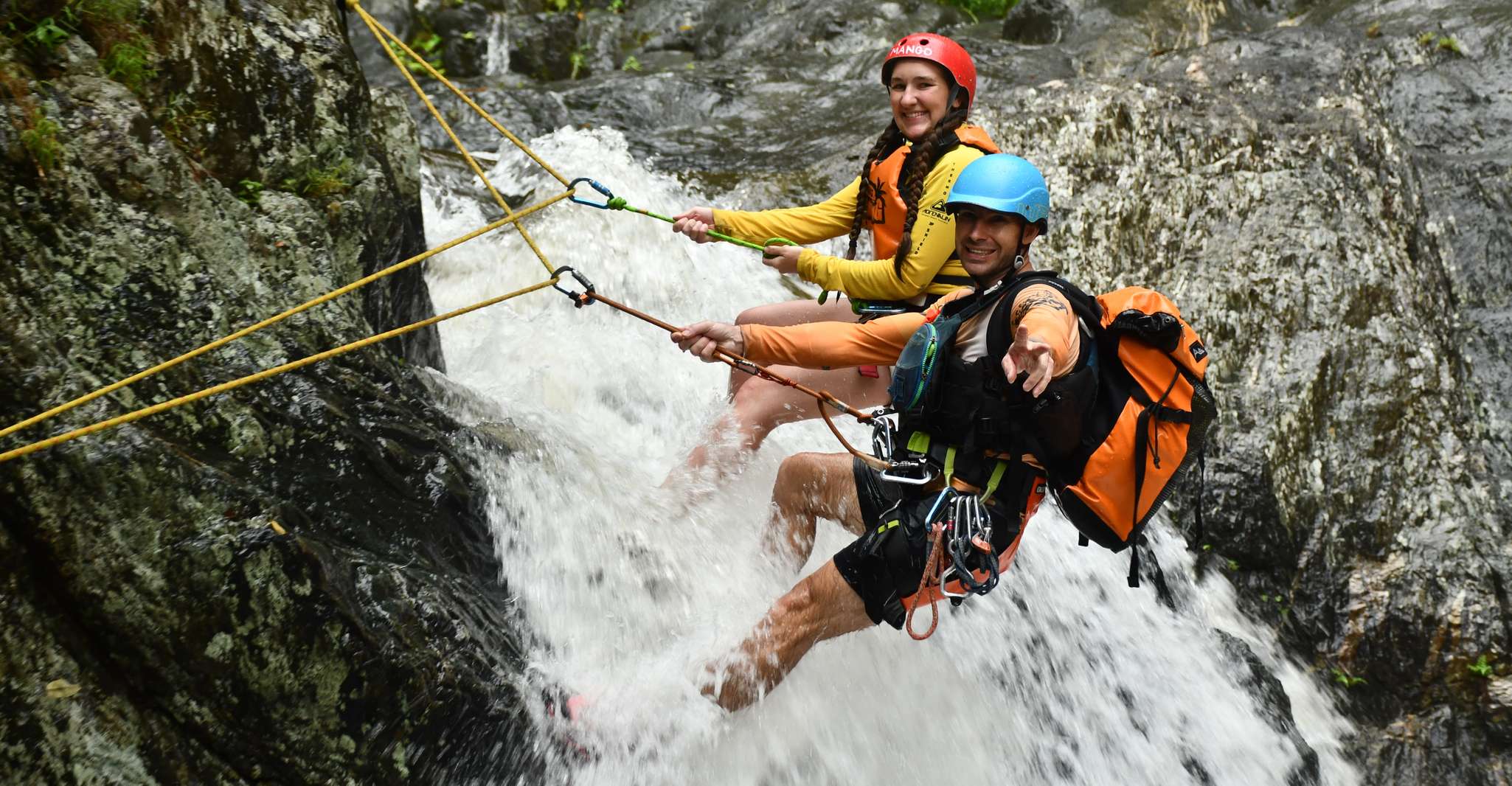 Cairns, Cascate Esperienza nella foresta pluviale - Hizvo