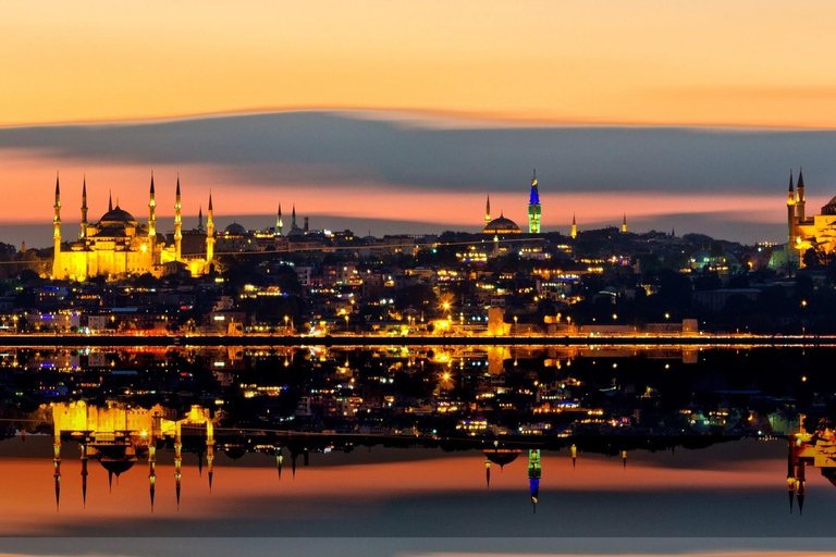 Istanbul: crociera e funivia alla collina di Pierre LotiIstanbul: crociera, tour in autobus e funivia Pierre Loti