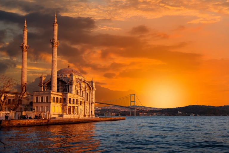 Istanbul: Bootsfahrt und Bustour mit Mittagessen