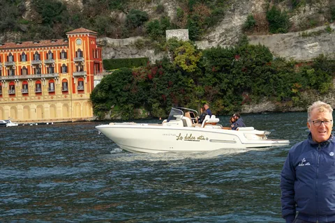 Lake Como: Dreamer Private Tour 1 hour Invictus boat