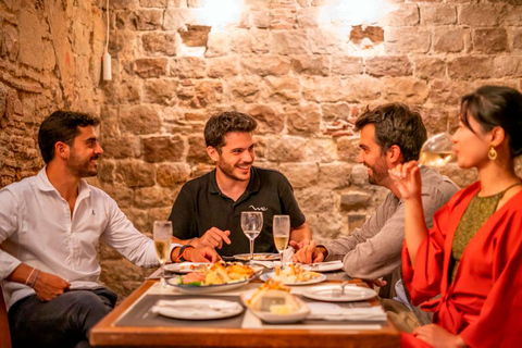 Tapas, Friends & Wine: Walking Food Tour with 3 Local Bars Barcelona: Tapas and Wine Tour Through 3 Districts