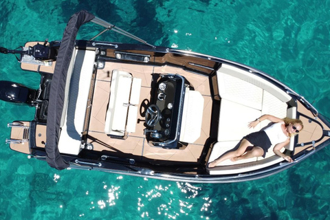 Mykonos: Private Cruise with Drinks and Skipper