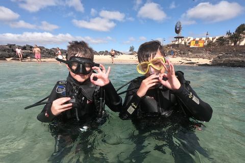 Desde Lanzarote: buceo de aventura introductorio a 6 metros